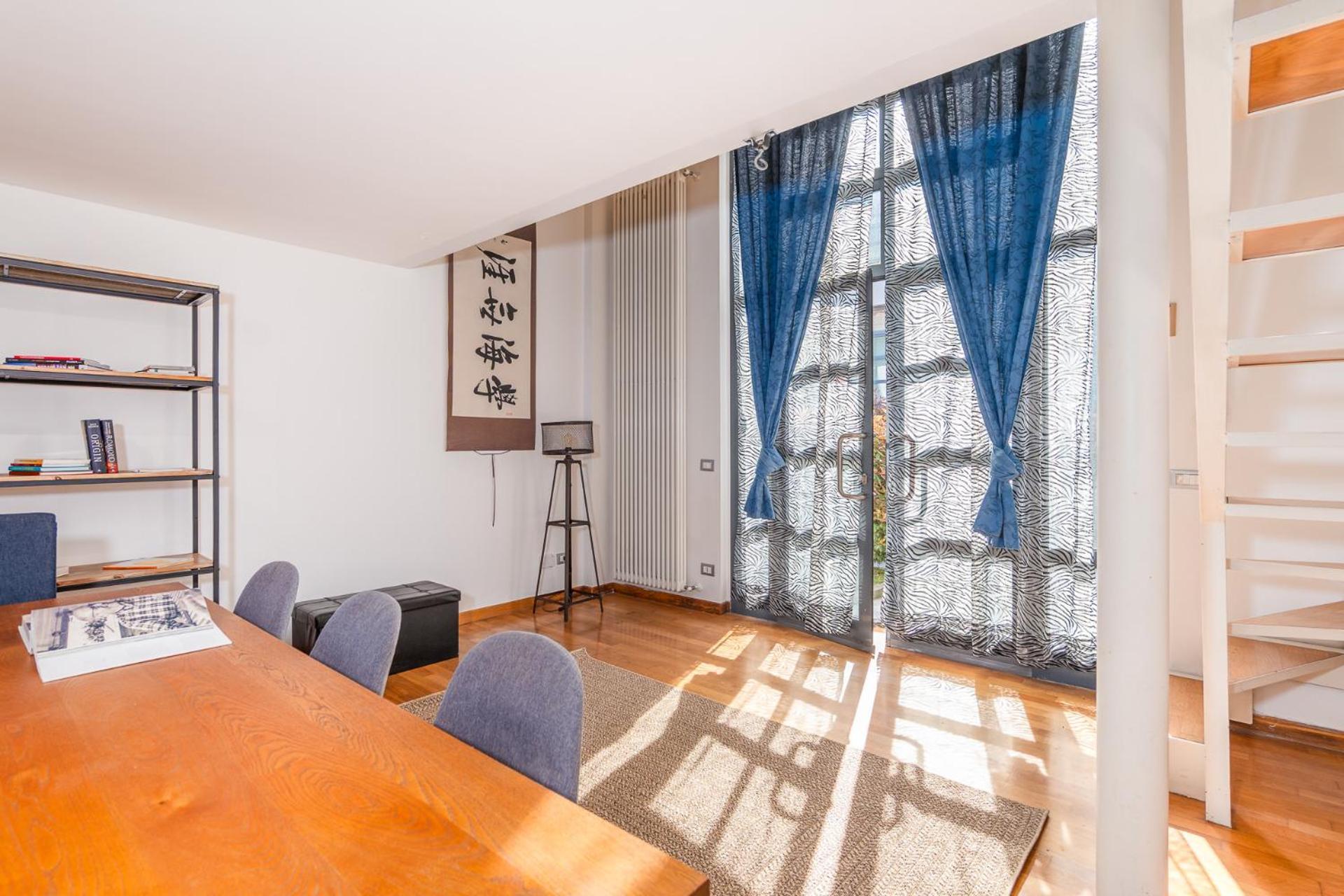 Apartment Loft Design On 3 Levels Near The Polytechnic Mailand