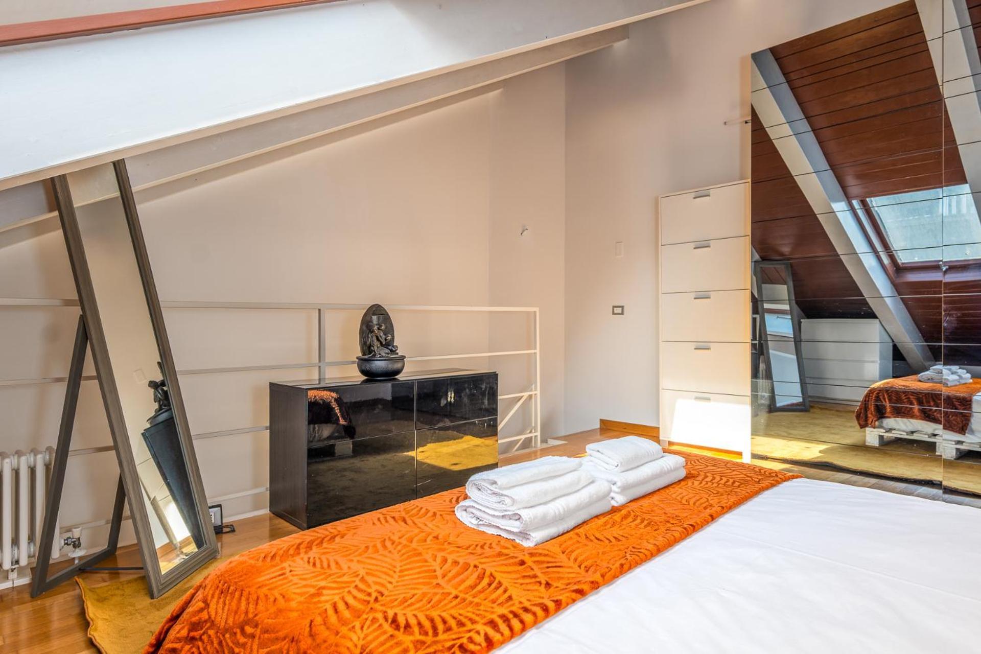 Apartment Loft Design On 3 Levels Near The Polytechnic Mailand
